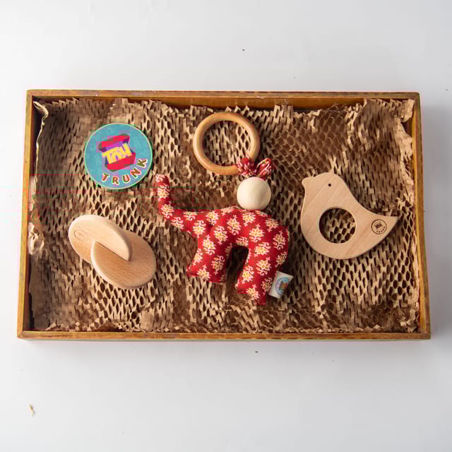 Toy Trunk Playful Development Kit (Interlocking Disc, Fabric Elephant, Bird Teether)