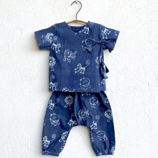 WHITEWATER KIDS UNISEX ORGANIC ZOO PRINT INDIGO ANGARAKHA TOP + PANTS WHITEWATER KIDS UNISEX ORGANIC ZOO PRINT INDIGO ANGARAKHA TOP + PANTS