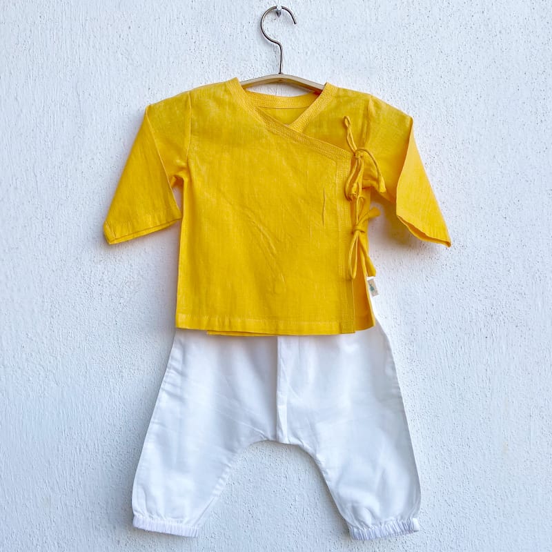 WHITEWATER KIDS UNISEX ORGANIC YELLOW ANGRAKHA  +  WHITE PANTS