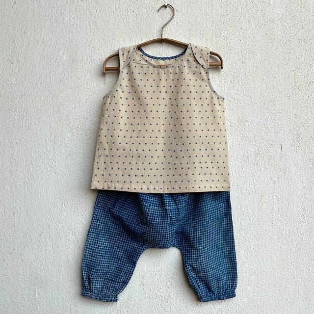 WHITEWATER KIDS UNISEX ORGANIC INDIGO RAIDANA JHABLA WITH INDIGO CHECK PANTS