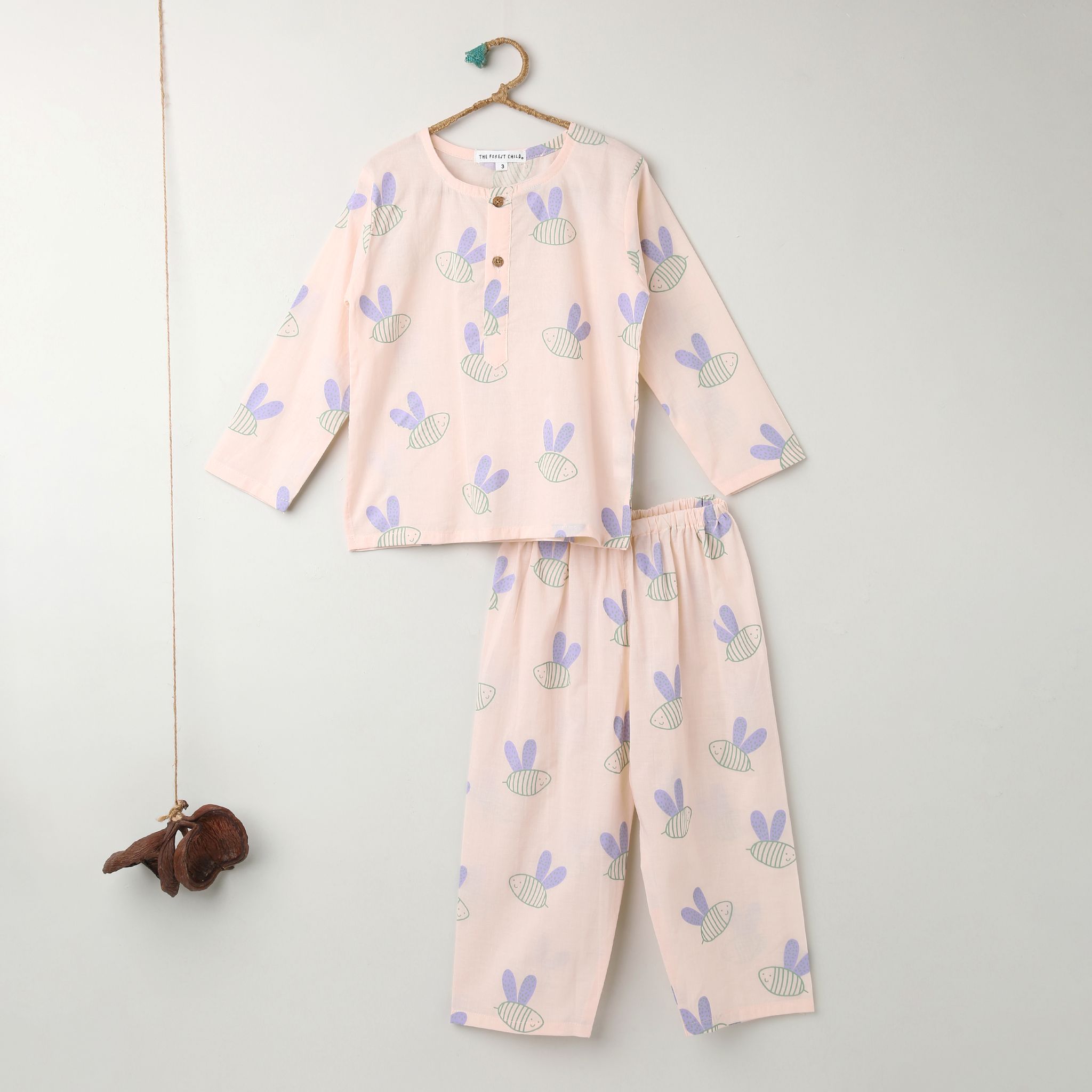A Swarm OF Bees Kurta Pyjama Set