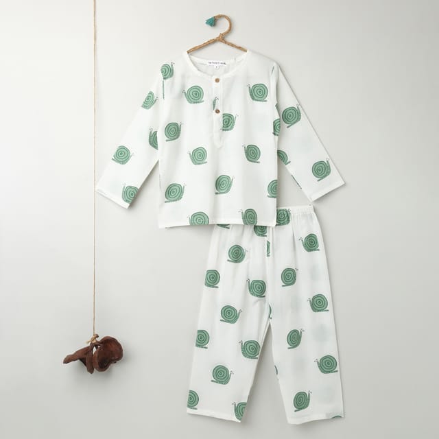 A Walk of Snails Kurta Pyjama Set