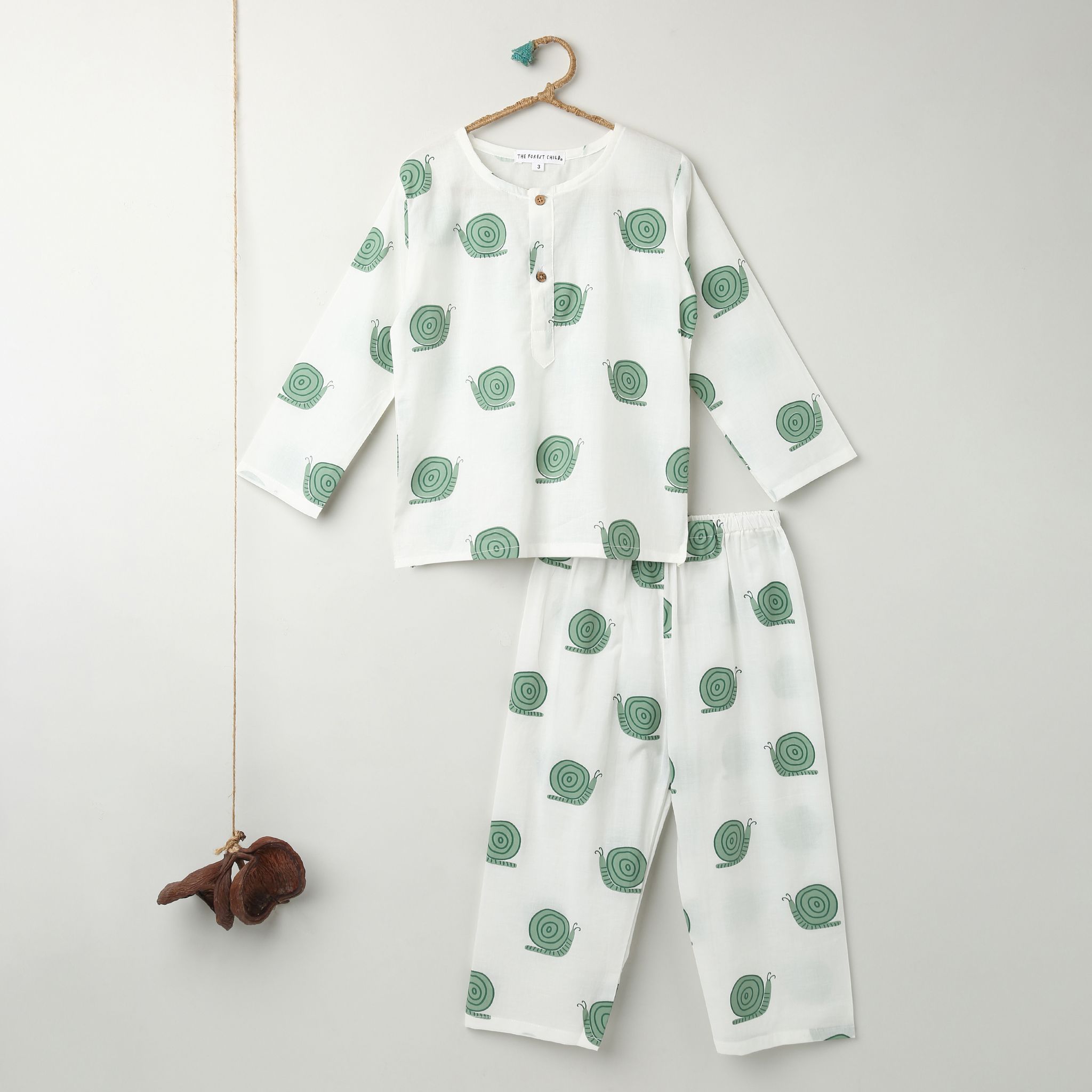 A Walk of Snails Kurta Pyjama Set