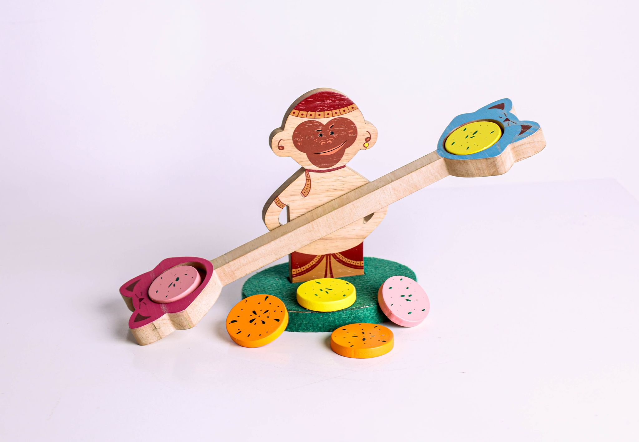 Taali Chalak Bandar- Balancing Toy Set